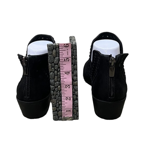 Vince Camuto Black Perforated Prasata Leather Ankle Booties Size 10 Women's - Picture 8 of 9